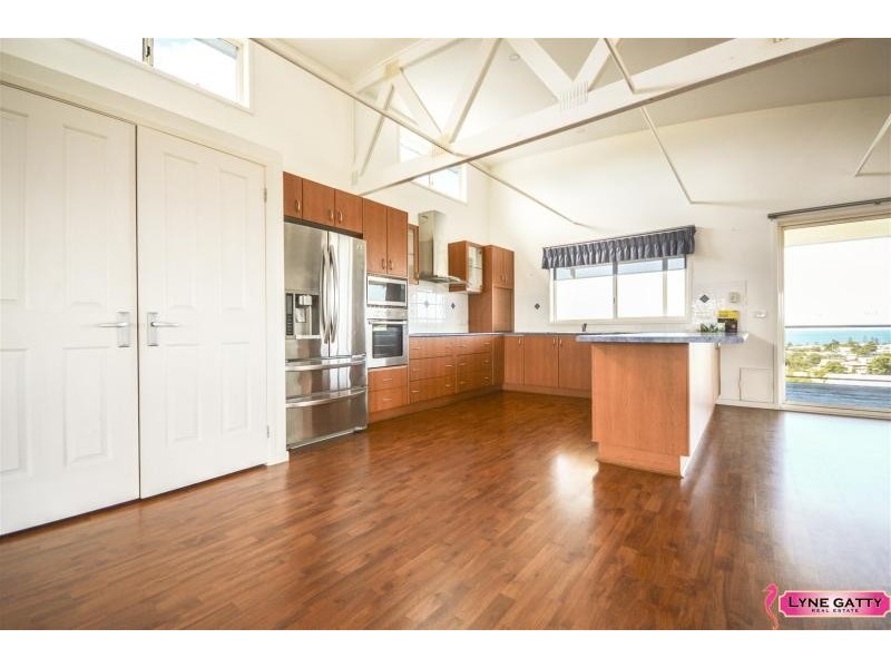 6 Coral  Crescent, Tuross Head NSW 2537