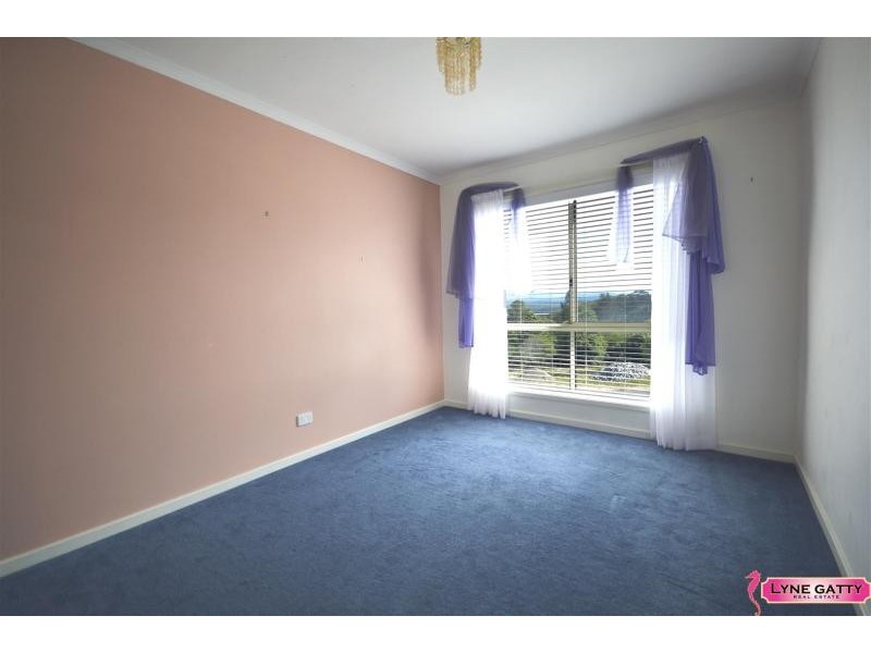 6 Coral  Crescent, Tuross Head NSW 2537