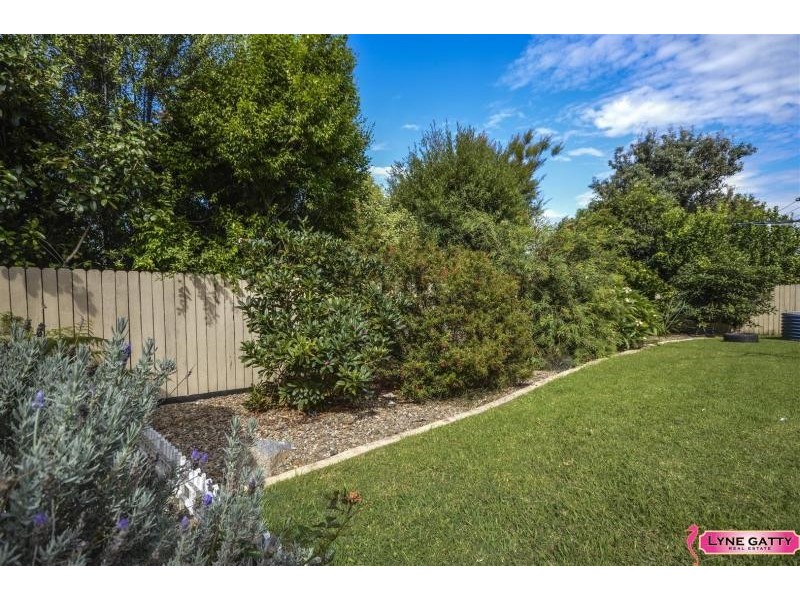 6 Coral  Crescent, Tuross Head NSW 2537