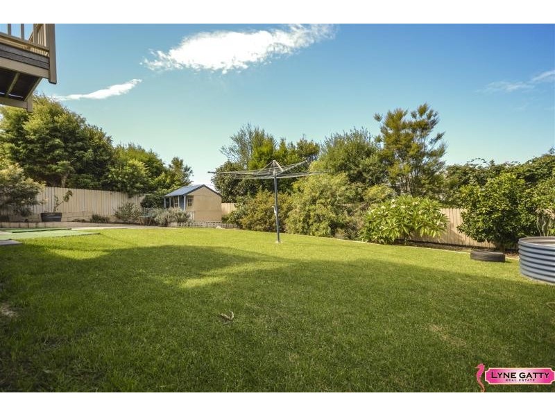 6 Coral  Crescent, Tuross Head NSW 2537
