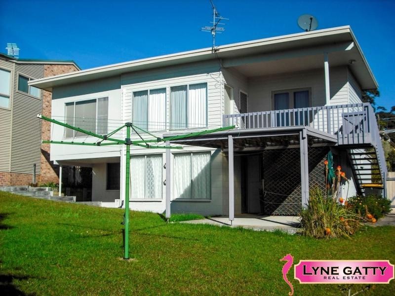 8 Coila  Avenue, Tuross Head NSW 2537