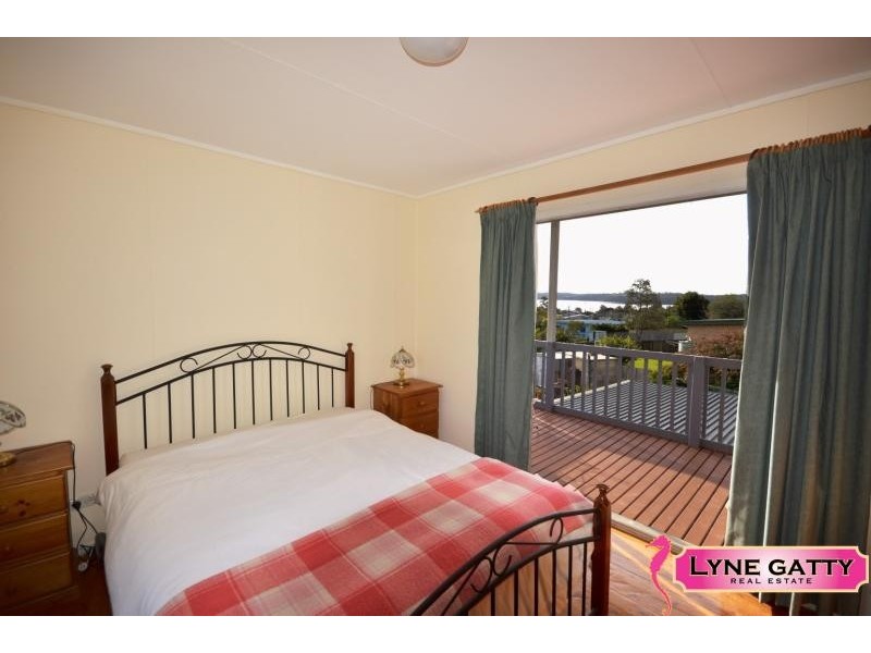 8 Coila  Avenue, Tuross Head NSW 2537