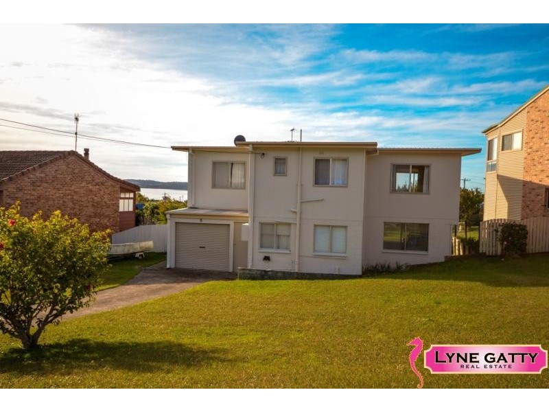 8 Coila  Avenue, Tuross Head NSW 2537