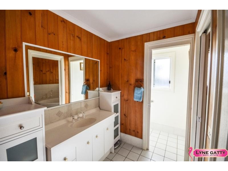 18 Meakin Street, Tuross Head NSW 2537