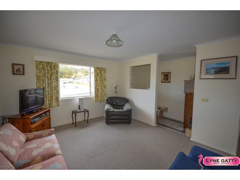 18 Meakin Street, Tuross Head NSW 2537