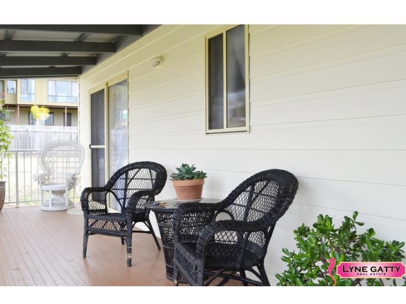 73 Bondi Street, Tuross Head NSW 2537