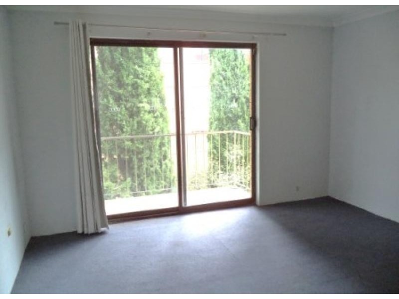 15/3 Mowatt Street, Queanbeyan NSW 2620