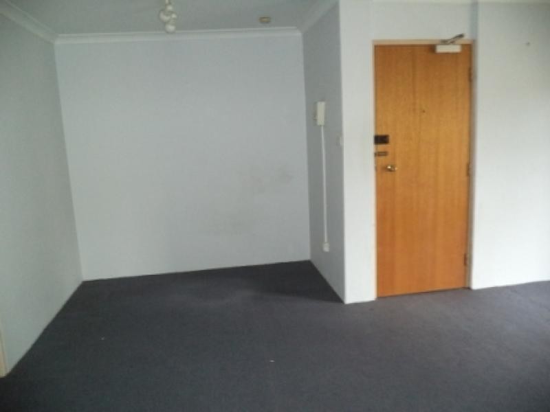 15/3 Mowatt Street, Queanbeyan NSW 2620