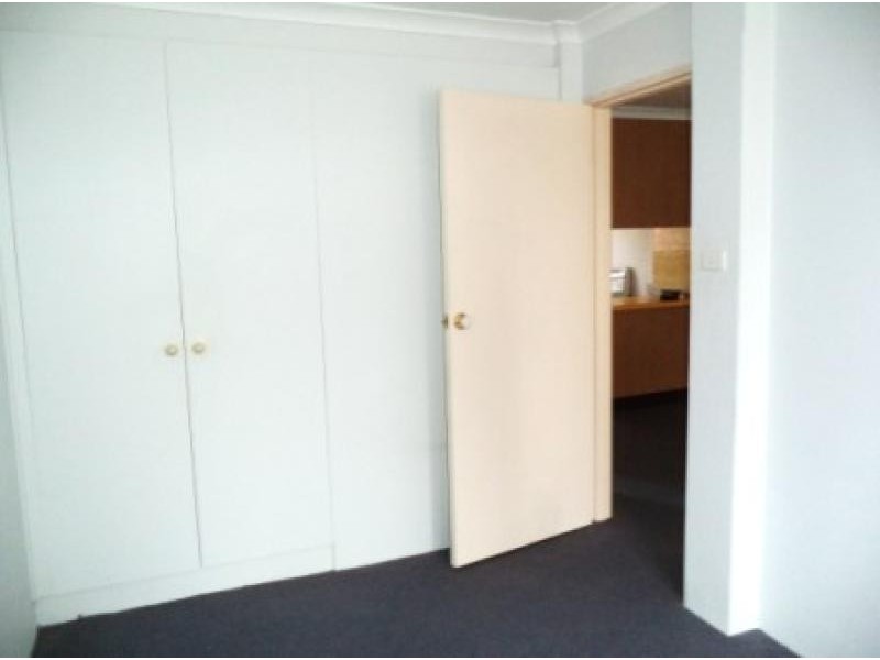 15/3 Mowatt Street, Queanbeyan NSW 2620