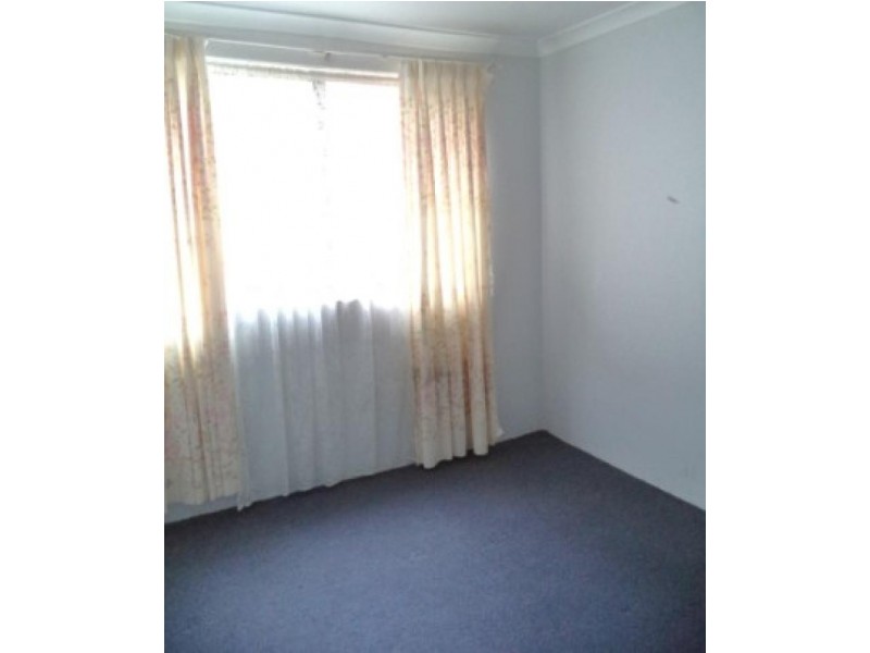 15/3 Mowatt Street, Queanbeyan NSW 2620