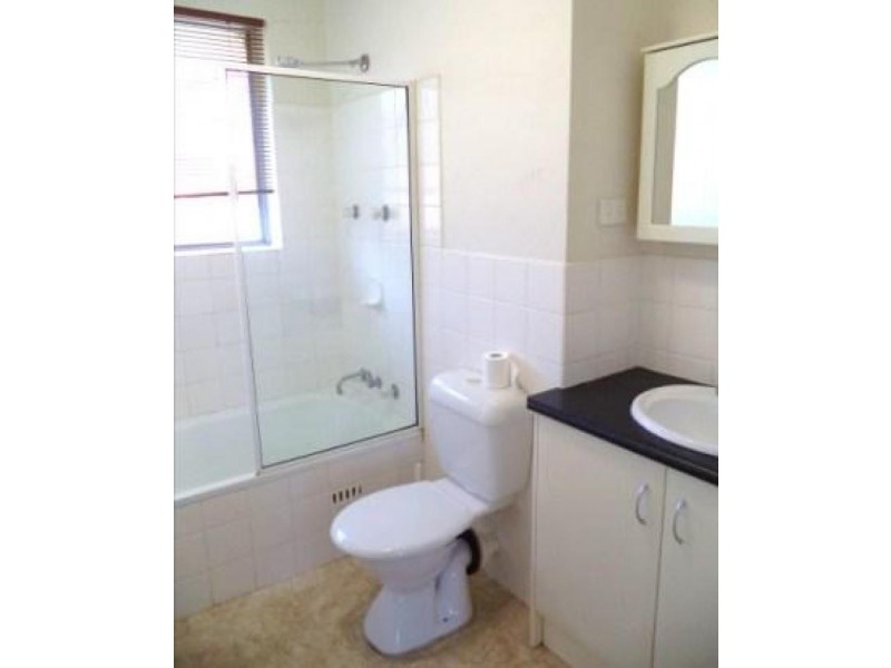 18/15 Crest Road, Crestwood NSW 2153