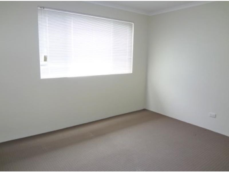 12/22 Lowe Street, Queanbeyan NSW 2620