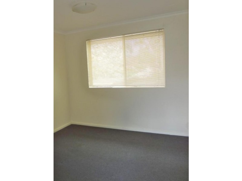18/22 Lowe Street, Queanbeyan NSW 2620