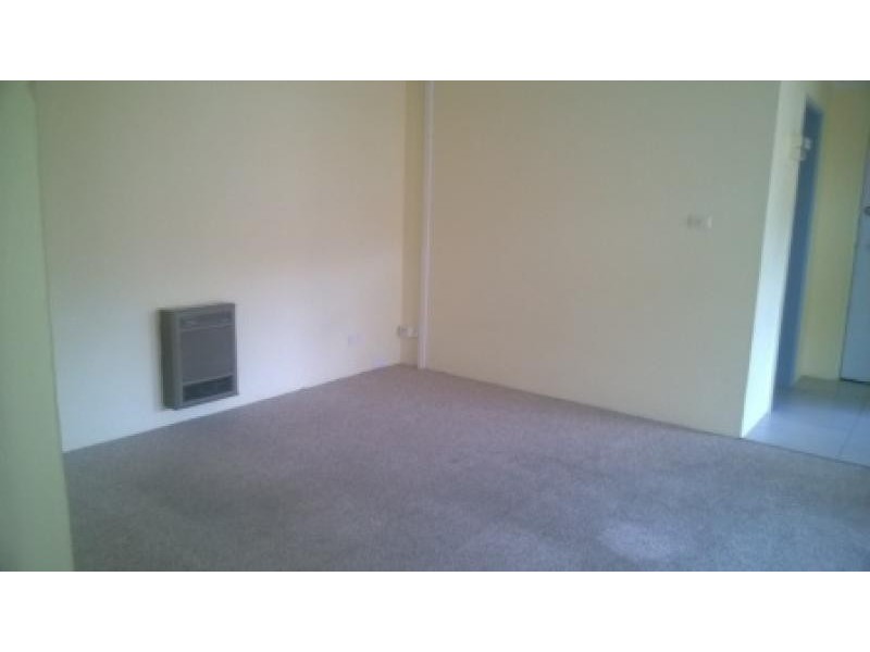 11/17 Crainya  Street, Queanbeyan NSW 2620