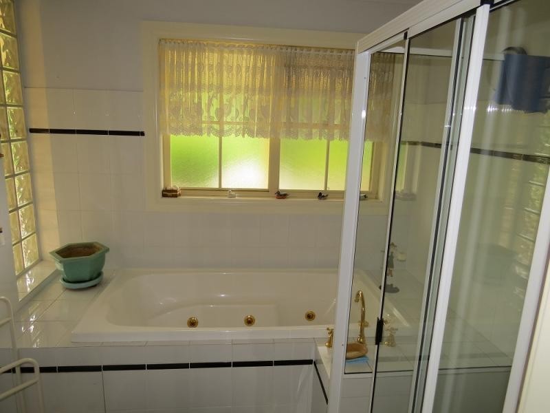 94 Weeroona  Drive, Wamboin NSW 2620