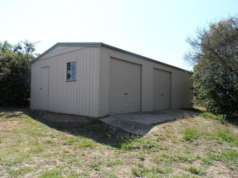 94 Weeroona  Drive, Wamboin NSW 2620