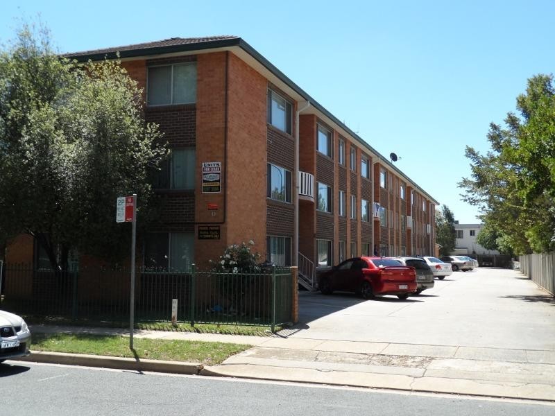 10/12 Morisset Street, Queanbeyan NSW 2620
