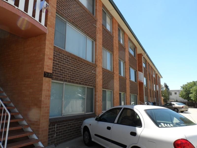 10/12 Morisset Street, Queanbeyan NSW 2620