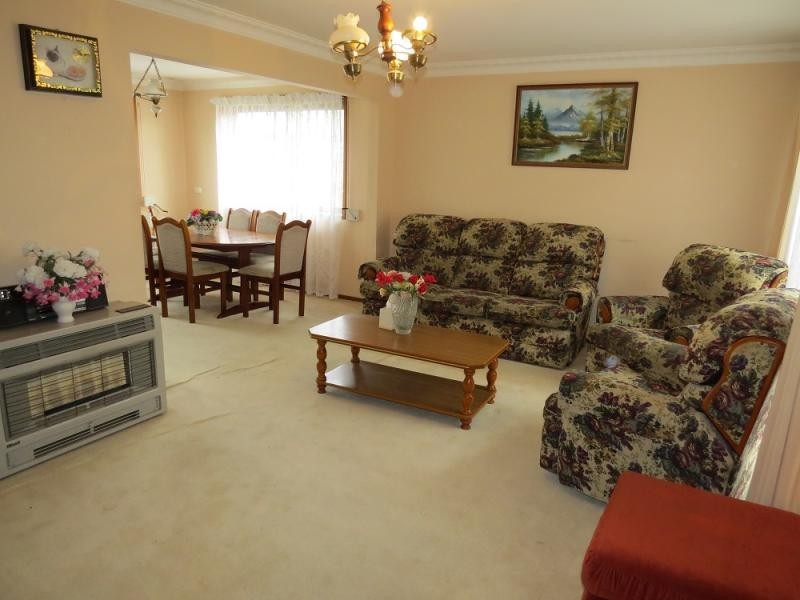 24 Collins  Street, Queanbeyan NSW 2620