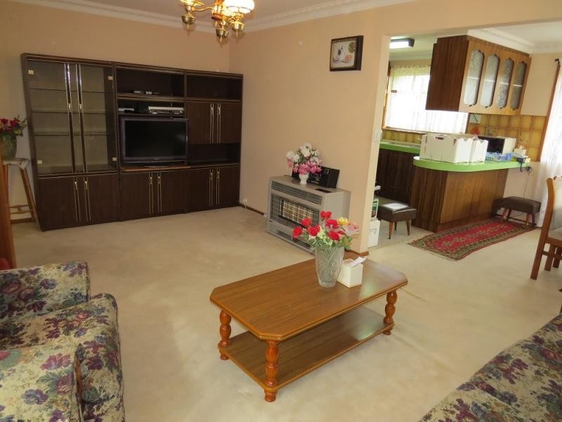24 Collins  Street, Queanbeyan NSW 2620