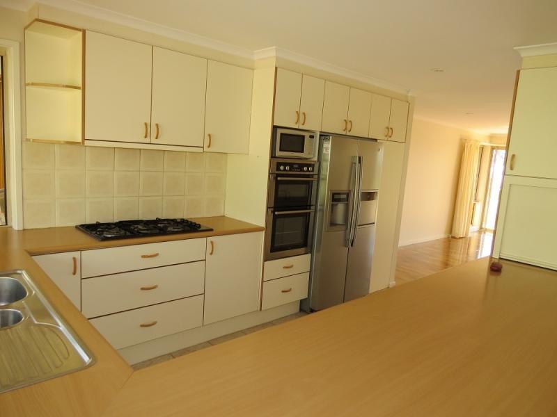 56 Tempe Crescent, Googong NSW 2620