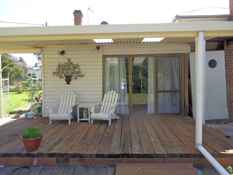 18 Cole Street, Coolah NSW 2843