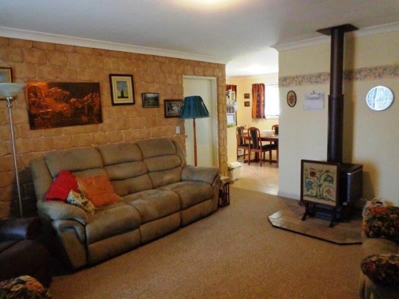 77 Booyamurra Street, Coolah NSW 2843