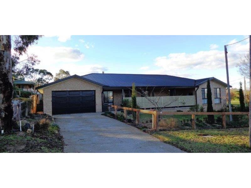 77 Booyamurra Street, Coolah NSW 2843
