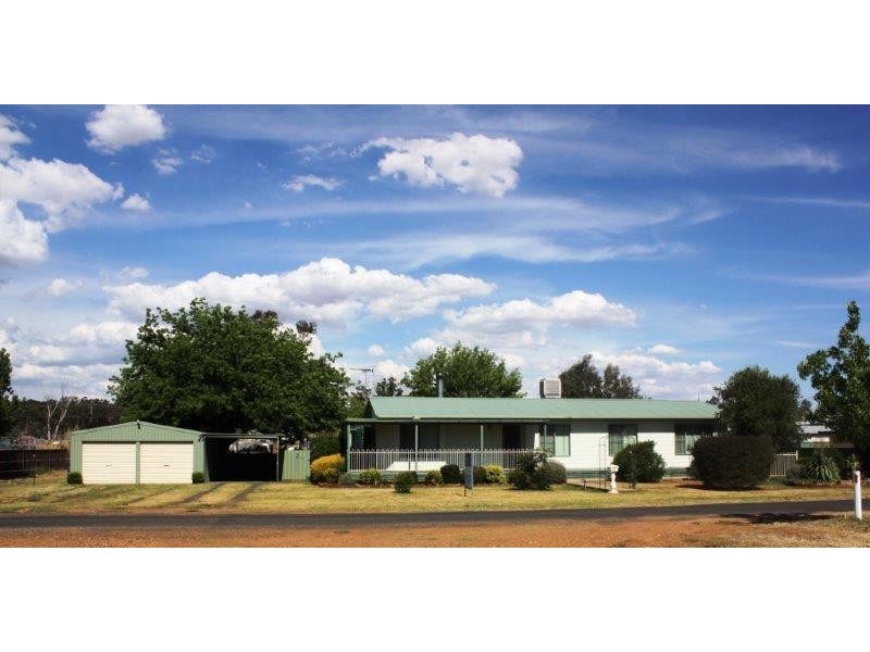 26 Bullinda Street, Binnaway NSW 2395