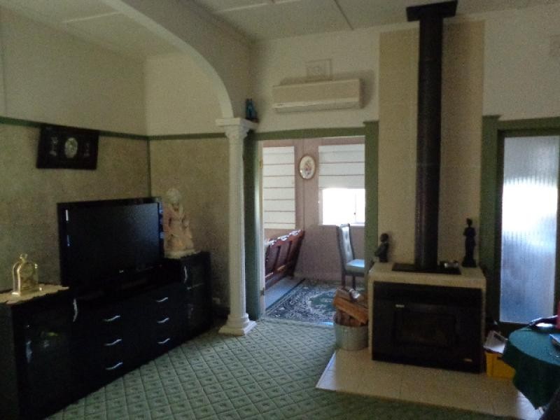 10 Oban Street, Coolah NSW 2843
