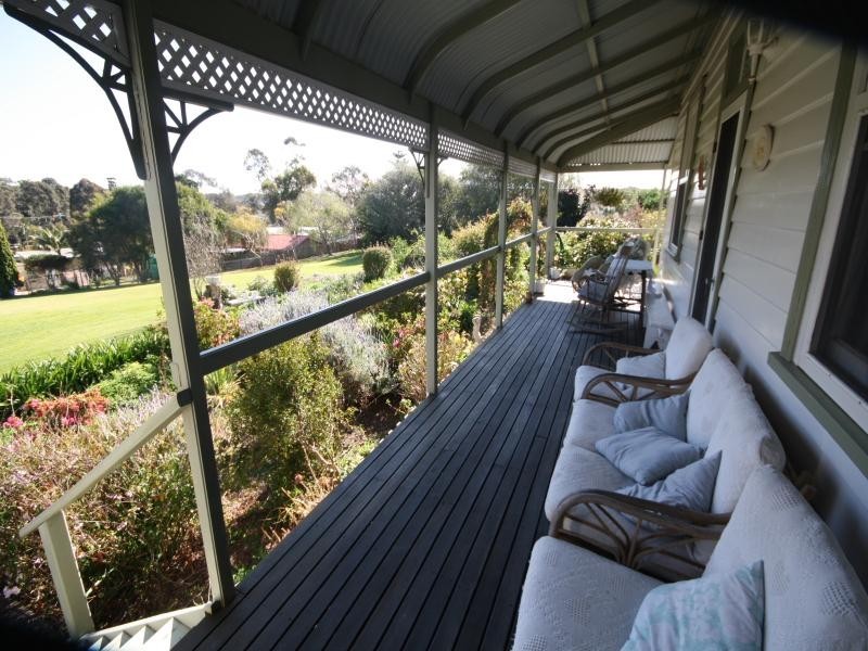 253 Princes  Highway NAROOMA 2546, Narooma NSW 2546