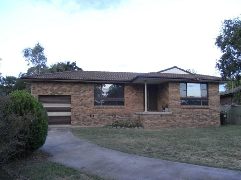 18 Jemmy Place TAMWORTH 2340, Tamworth NSW 2340