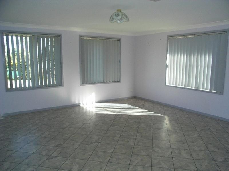 19 Willow Park Avenue KOOTINGAL 2352, Kootingal NSW 2352