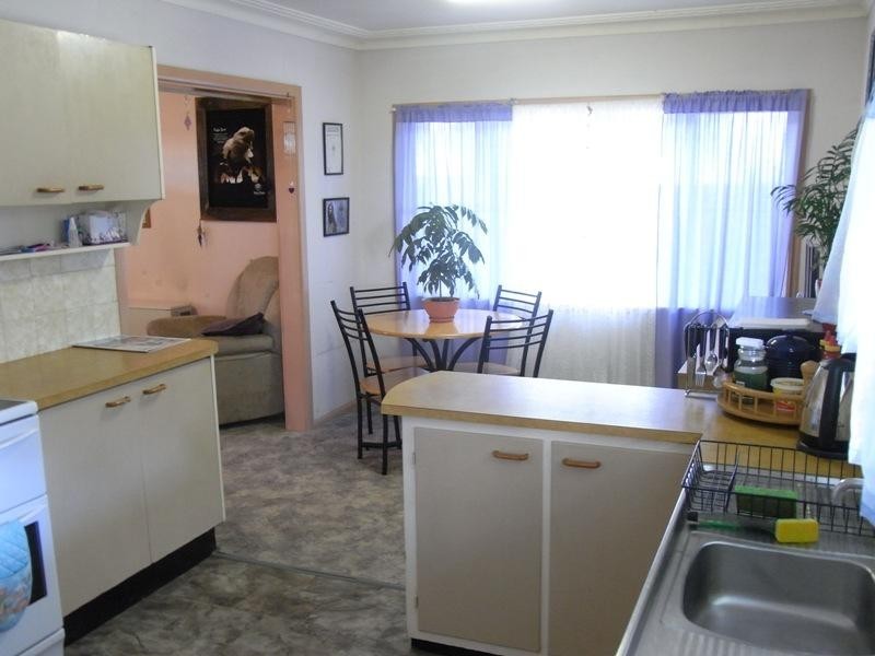 117 Robert Street TAMWORTH 2340, Tamworth NSW 2340