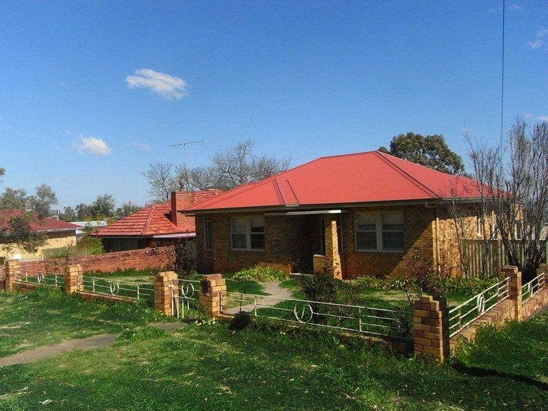 61 Raglan Street TAMWORTH 2340, Tamworth NSW 2340