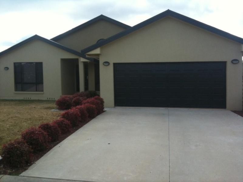 14 Baker Close CALALA 2340, Calala NSW 2340