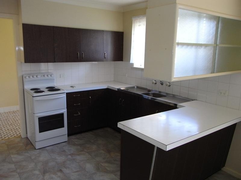 31 Arinya Street TAMWORTH 2340, Tamworth NSW 2340