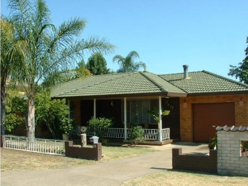 31 Arinya Street TAMWORTH 2340, Tamworth NSW 2340