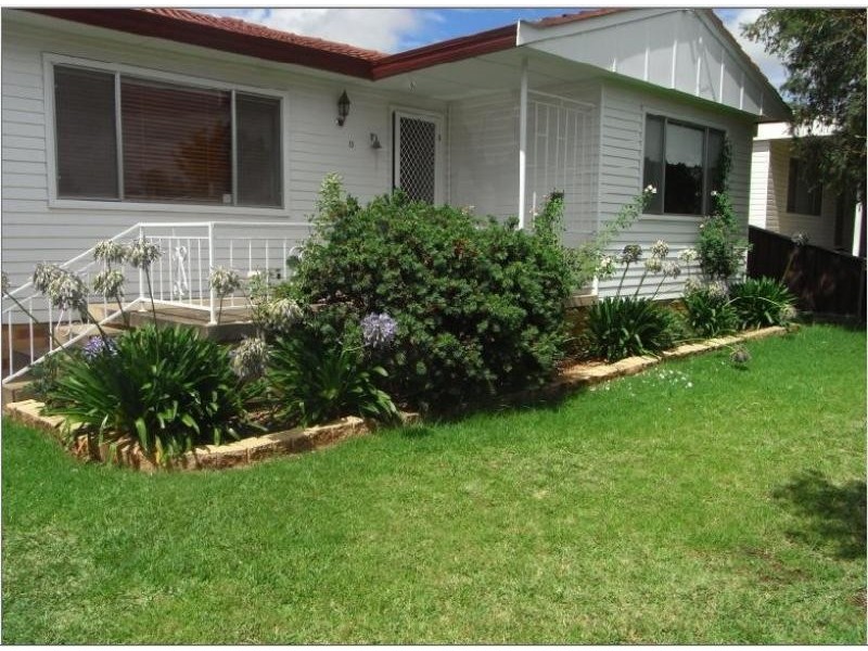 15 Warren Street TAMWORTH 2340, Tamworth NSW 2340