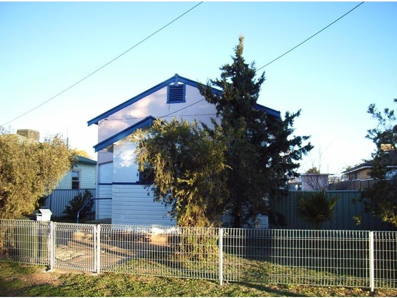 19 Lydia Street TAMWORTH 2340, Tamworth NSW 2340