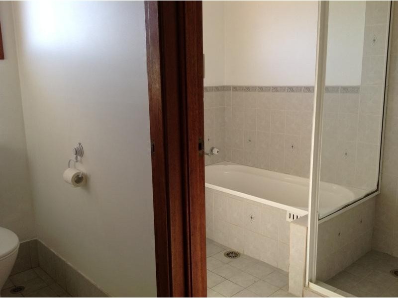 16 Caley Close TAMWORTH 2340, Tamworth NSW 2340