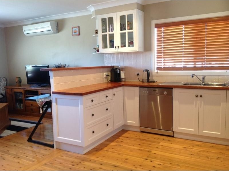 15 Warren  Street, Tamworth NSW 2340