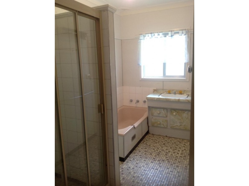 117 Robert Street TAMWORTH 2340, Tamworth NSW 2340