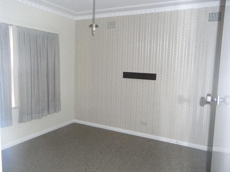 61 Raglan Street TAMWORTH 2340, Tamworth NSW 2340