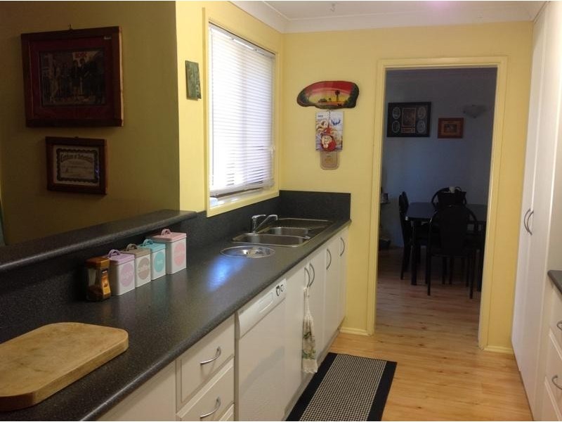4 Kinarra Street TAMWORTH 2340, Tamworth NSW 2340