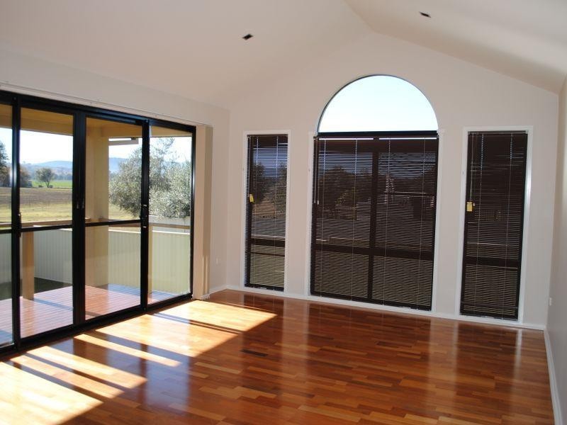 14 Baker Close CALALA 2340, Calala NSW 2340