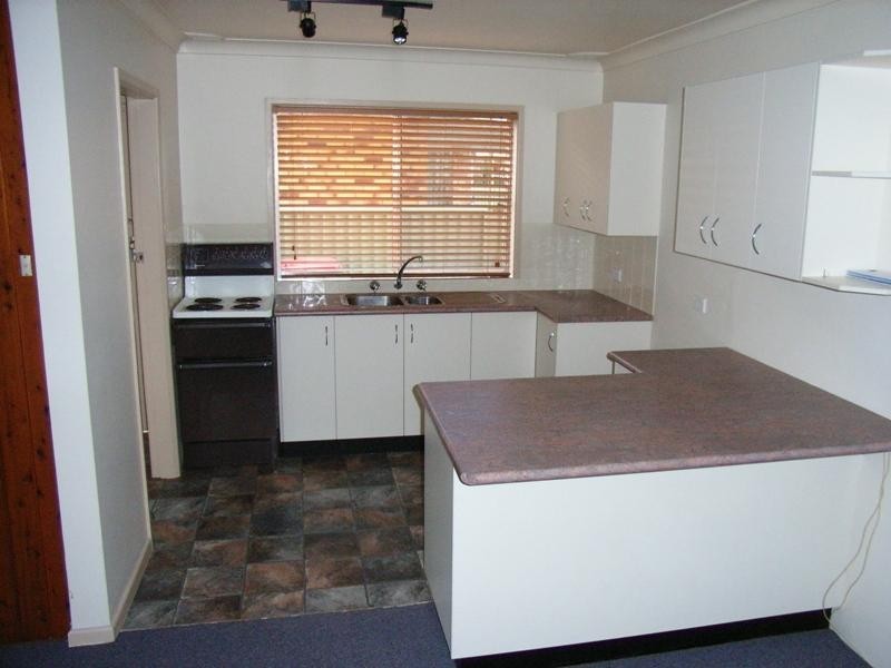 2/11 Petra Avenue TAMWORTH 2340, Tamworth NSW 2340