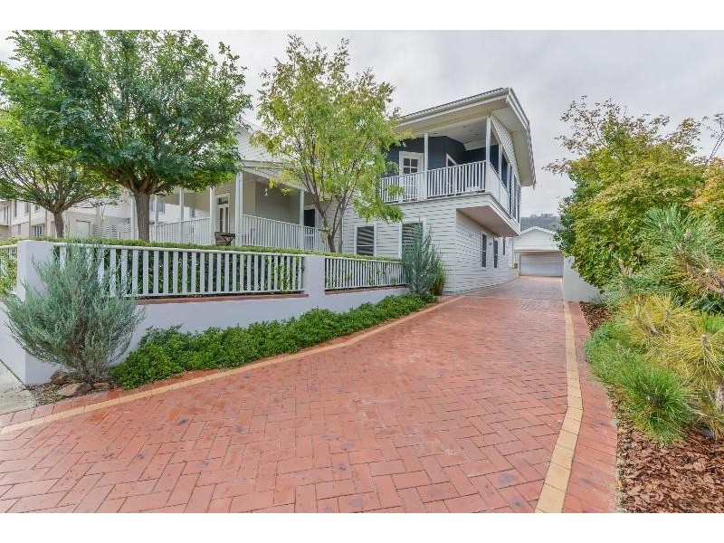 28 Kitchener Street, Tamworth NSW 2340