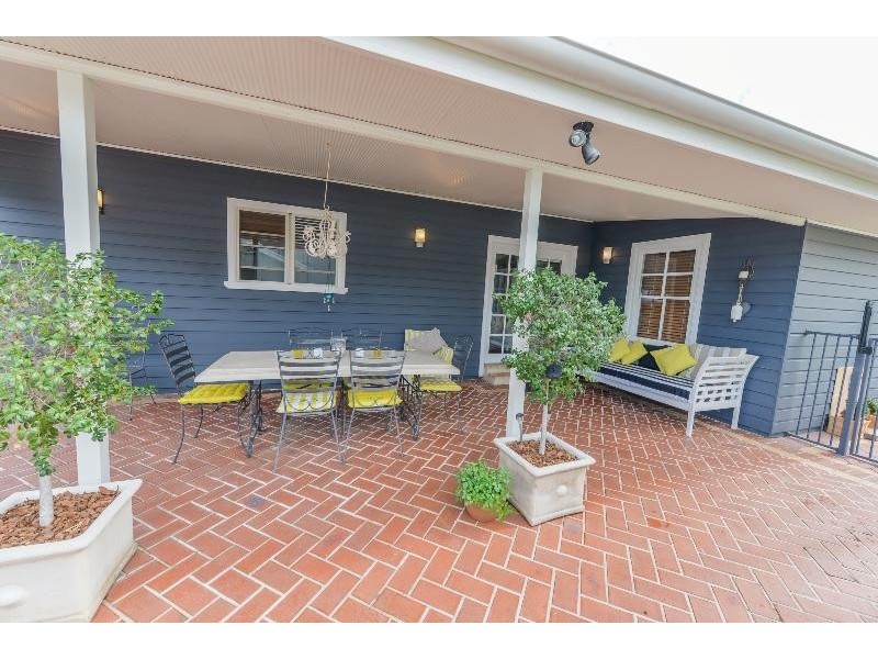 28 Kitchener Street, Tamworth NSW 2340