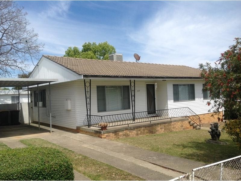 117 Robert Street TAMWORTH 2340, Tamworth NSW 2340